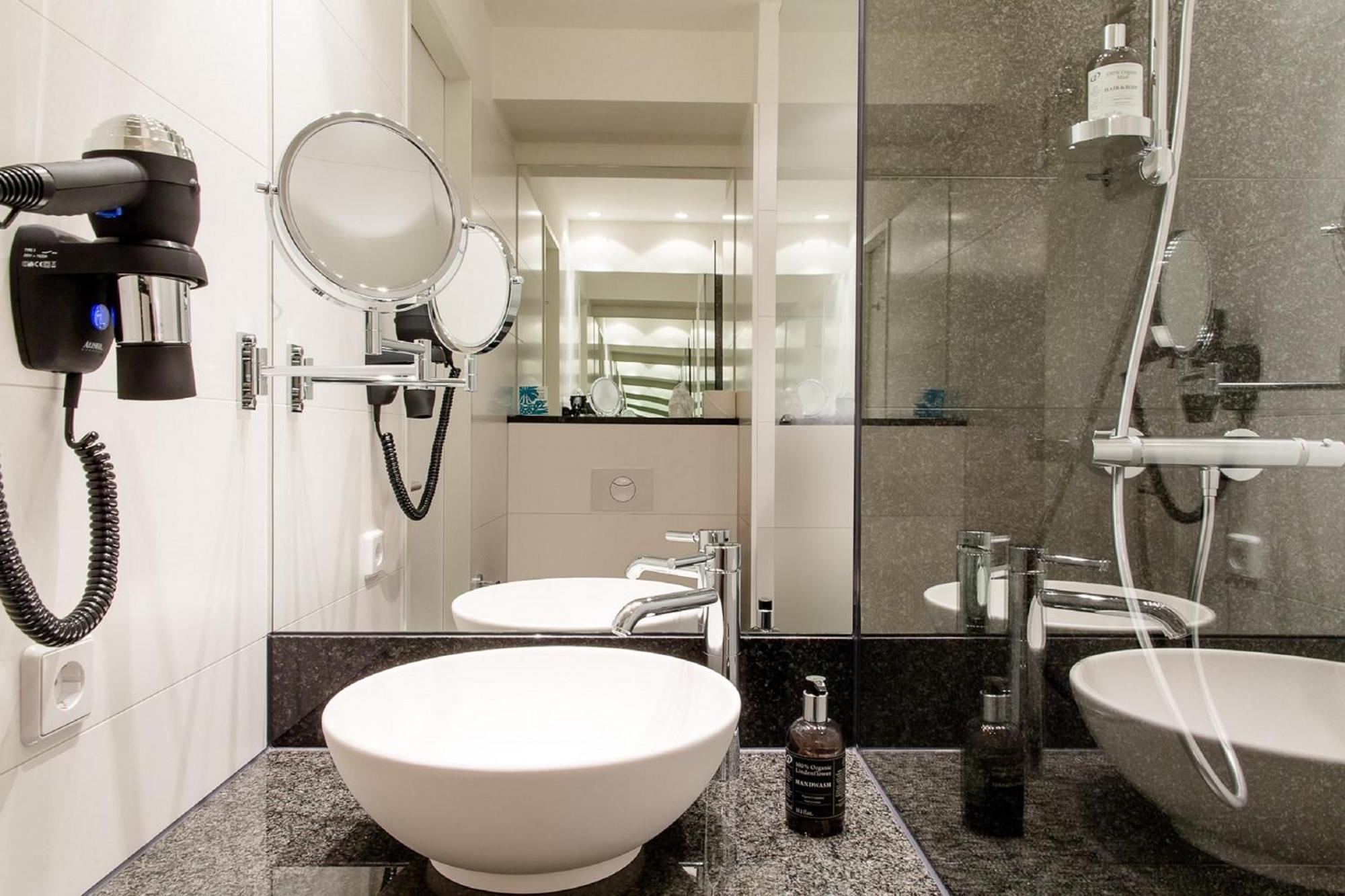 Motel One Nuernberg-City מראה חיצוני תמונה