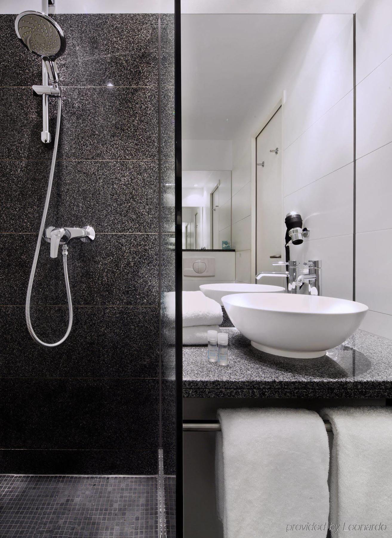 Motel One Nuernberg-City מראה חיצוני תמונה